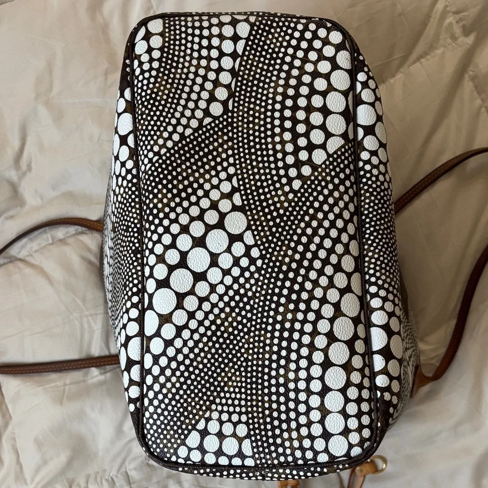 Louis Vuitton Yayoi Kusama Limited Neverfull Waves Dot Brown White Monogram Tote - Picture 4 of 17